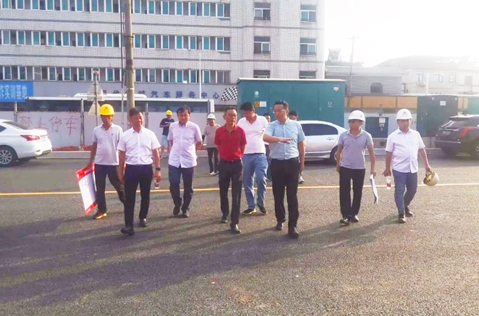 南昌市政公用集團(tuán)鄭學(xué)平洛陽東路綜合改造項目檢查指導(dǎo)6911.jpg